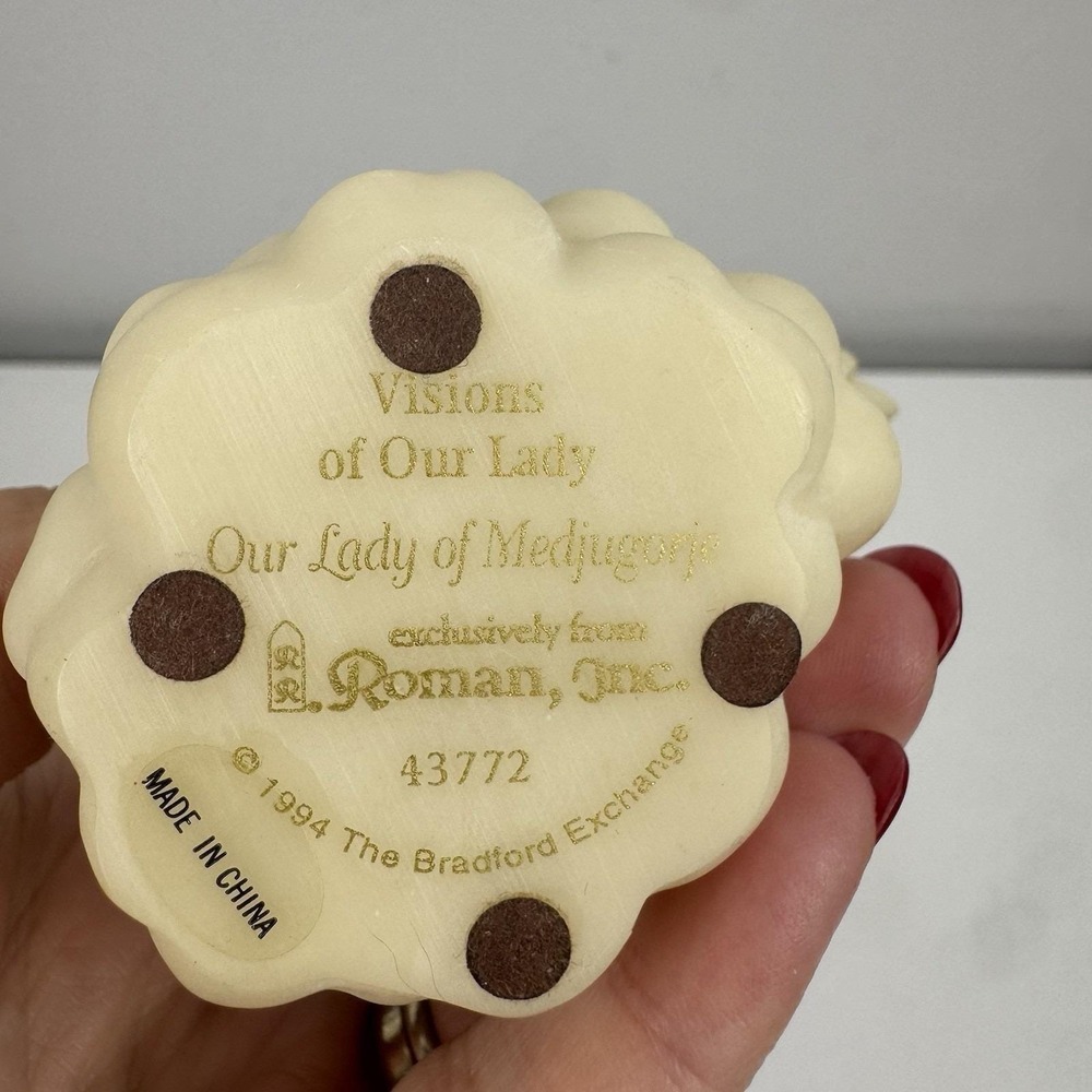 Our Lady of Medjugorje statue 1994 Bradford Exchange Roman Catholic decor - Picture 6 of 11